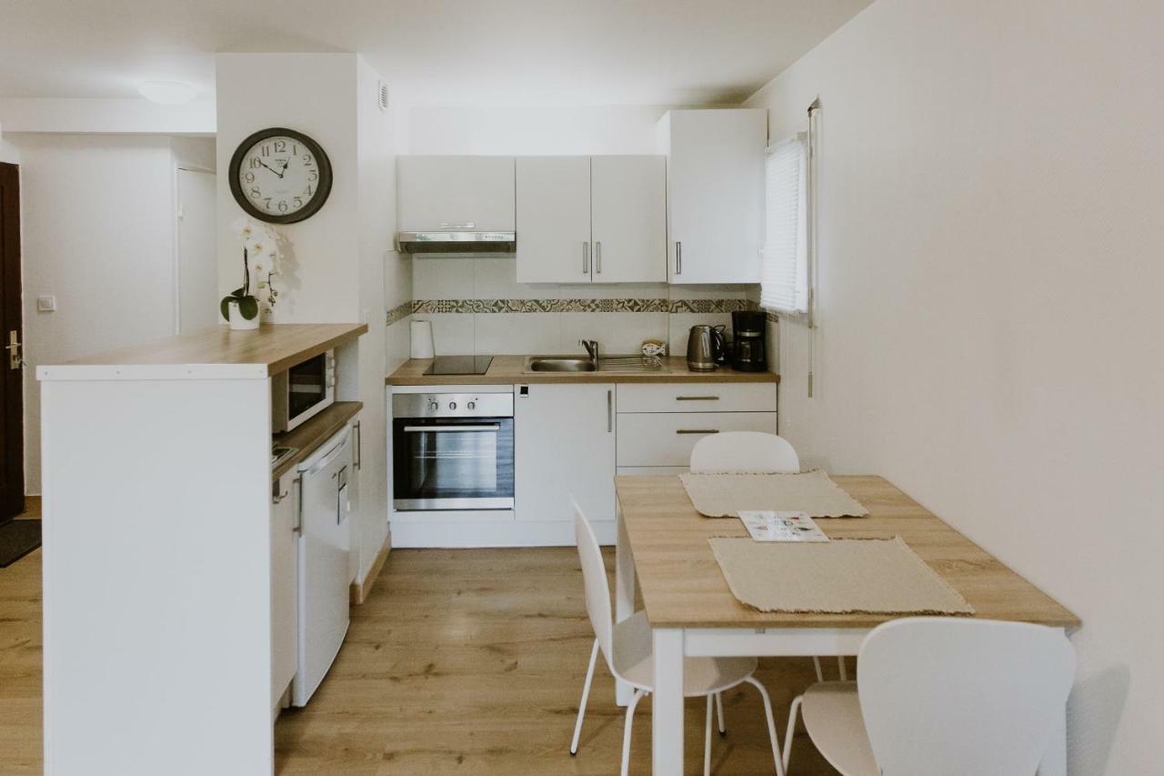 Appartement 4 Personnes Jardin Et Parking Vannes Dış mekan fotoğraf